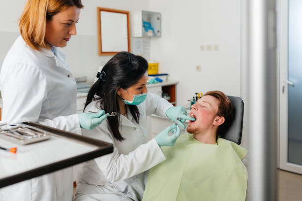 Best Emergency Dental Services for Seniors in La Vernia, TX